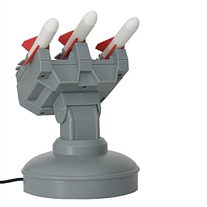 טארגט - משחק מנהלים משגר טילים.
רובוט בעל מערכת של שלושה טילים הנשלטת על ידי תוכנה מהמחשב בעזרת העכבר.
המערכת מתחברת ישירות לשקע USB ופועלת באמצעות 3 סוללות AA רגילות.
כיוון הרובוט ושיגור הטילים באמצעות תוכנת מחשב ייעודית – ימינה/שמאלה, למעלה/למטה.
תואם מערכות הפעלה Windows XP/2000.
מידות המוצר: 17x11x12 ס