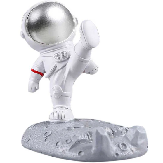 מעמד שולחני לסמארטפון אסטרונאוט. 
מעמד מעוצב ומדליק.
ניתן להציב את הסמארטפון בצורה אופקית או אנכית.
מגוון דגמים.