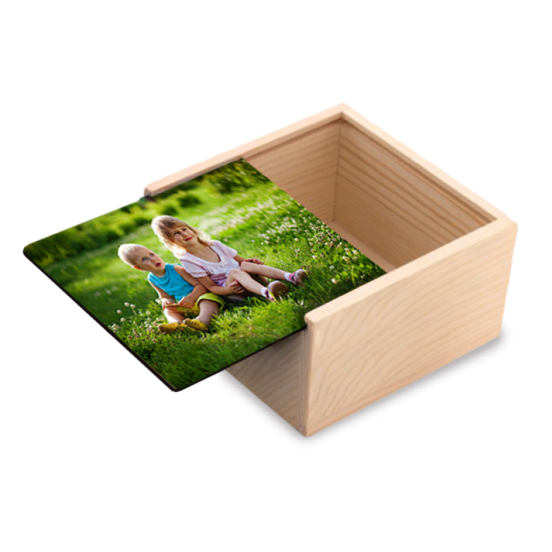 טופז - קופסת זיכרונות עשויה עץ. 
גודל הקופסה: 12.5x12.5 ס