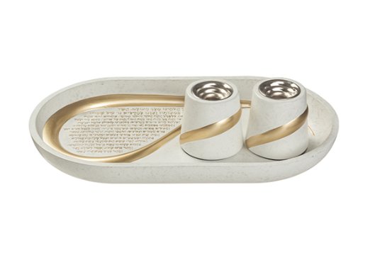 סט פוליריזן - מגש להדלקת נרות וזוג פמוטים מהודרים.