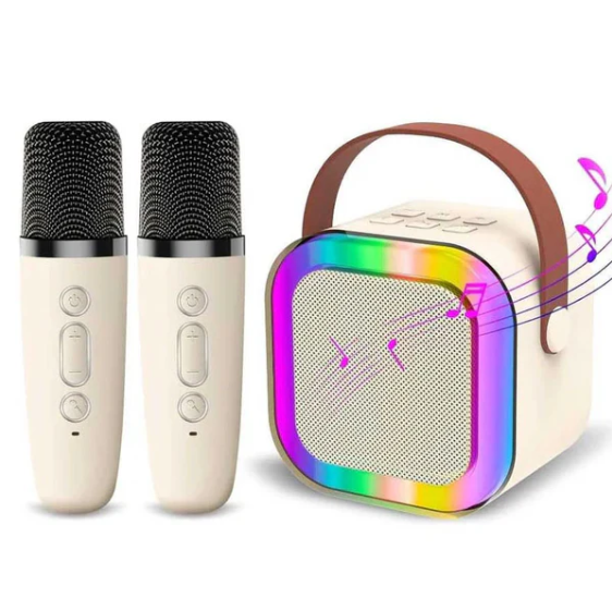 בידורית קריוקי קומפקטית עם 2 מיקרופונים אלחוטיים.
סוללה נטענת בחיבור USB.
ידית נשיאה. 