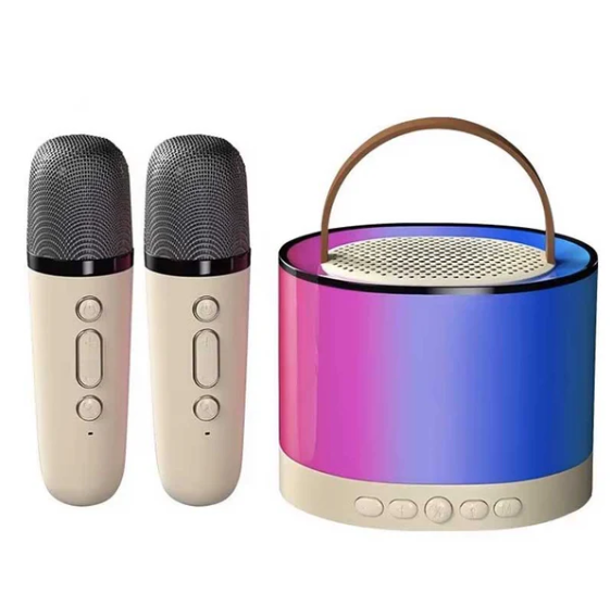 רמקול קריוקי עם תאורה ו 2 מיקרופונים אלחוטיים. 
רמקול בלוטוס איכותי. 
מופעל באמצעות סוללה נטענת בחיבור USB. 
תאורת RGB מחליפה צבעים.
מגוון אפשרויות לשינוי קול המשתמש.