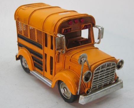 SCHOOLBUS רטרו, 18 ס