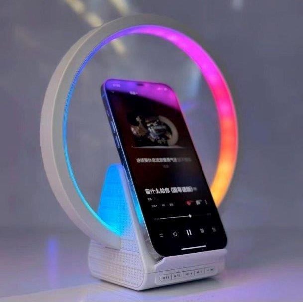 רמקול-מטען אלחוטי תאורה rgb. 