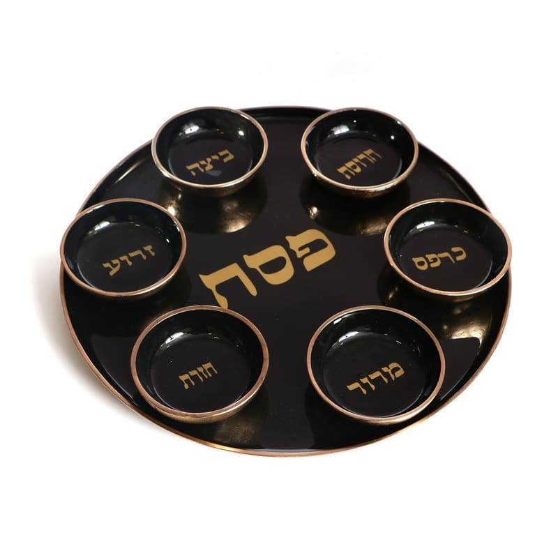 קערה לפסח אלומיניום אמייל שחור/זהב קוטר 37.5 ס”מ. 
חומר עיקרי: אלומיניום. 