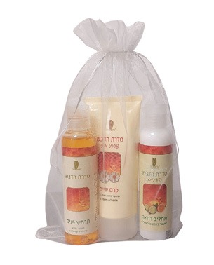 סט דבש 3 מוצרים באורגנזה. המכיל: קרם גוף 400 סמ